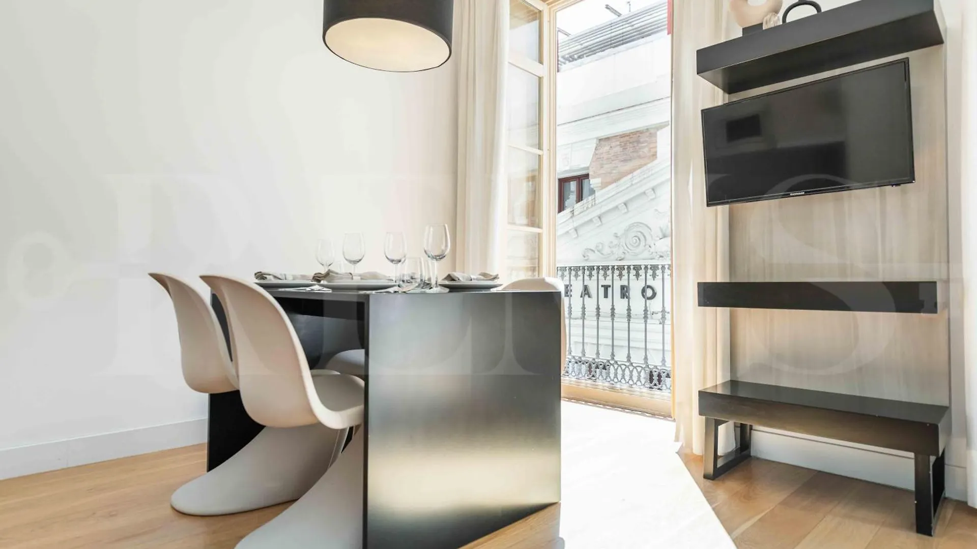 Inviting Apartment In Historic Center By Rems Màlaga