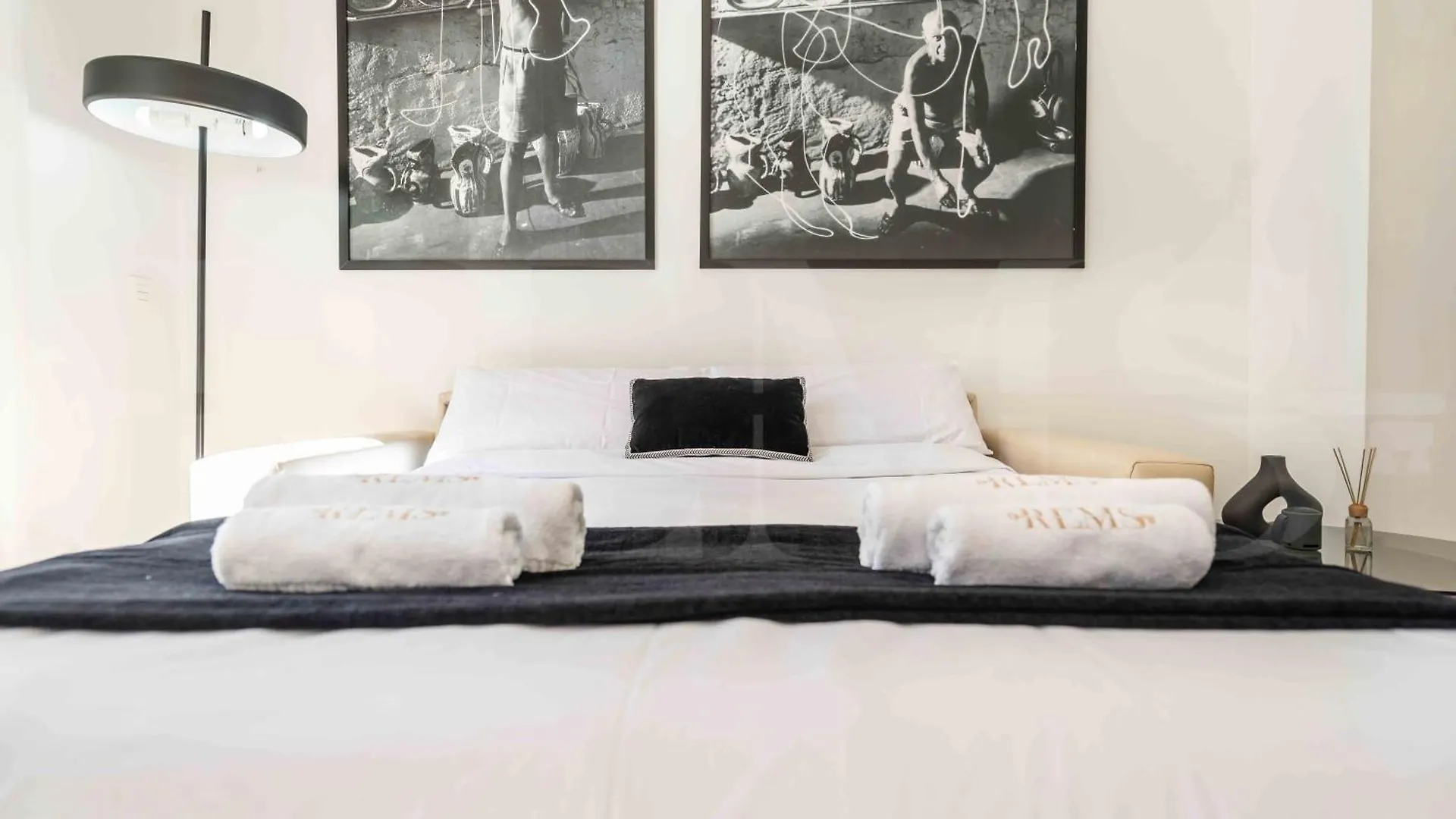 Inviting Apartment In Historic Center By Rems Màlaga